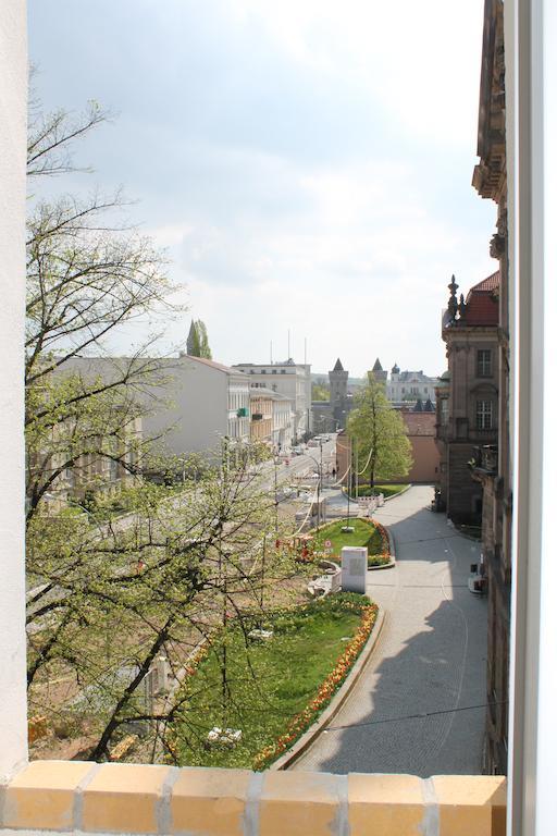 Bett-Point Am Rathaus Pensjonat Poczdam Zewnętrze zdjęcie